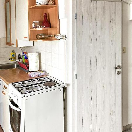 Stunning Home In Punat With Kitchen Stara Baska Bagian luar foto