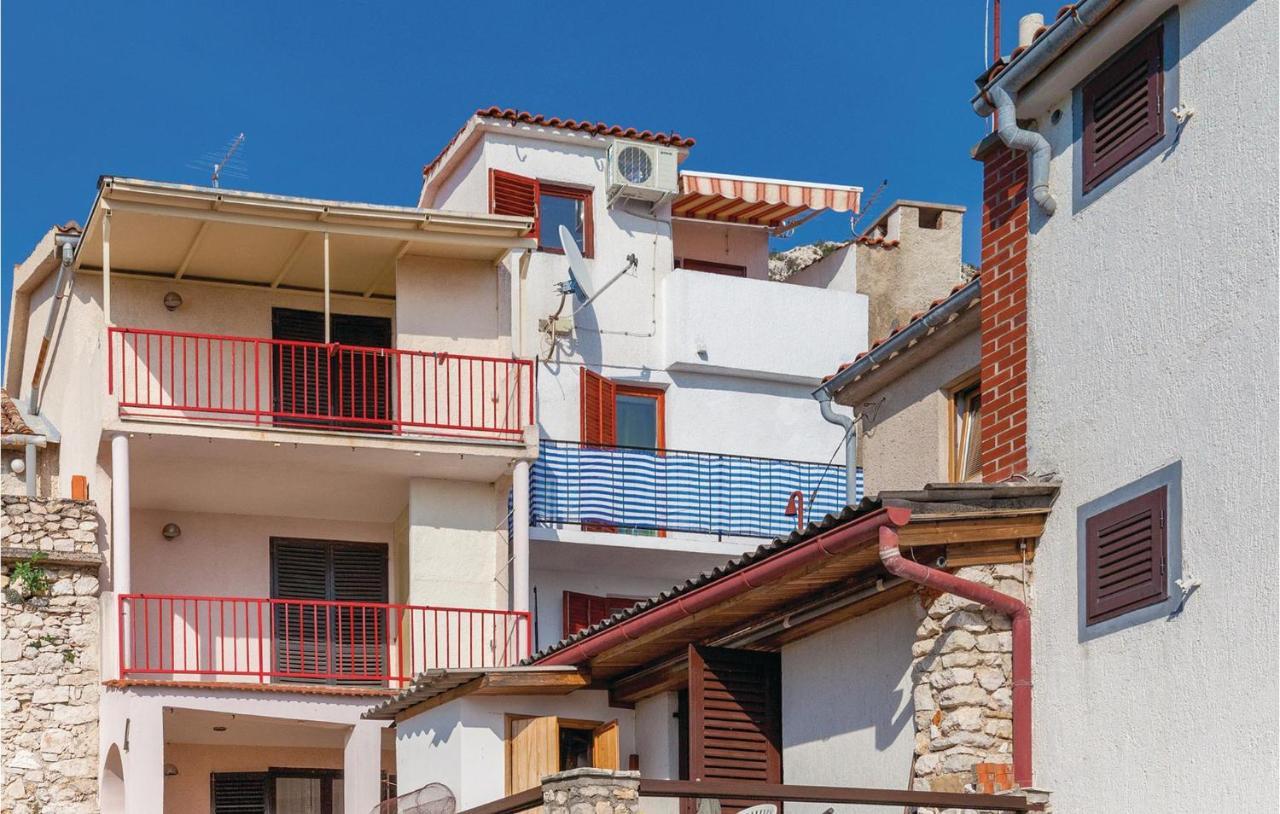 Stunning Home In Punat With Kitchen Stara Baska Bagian luar foto
