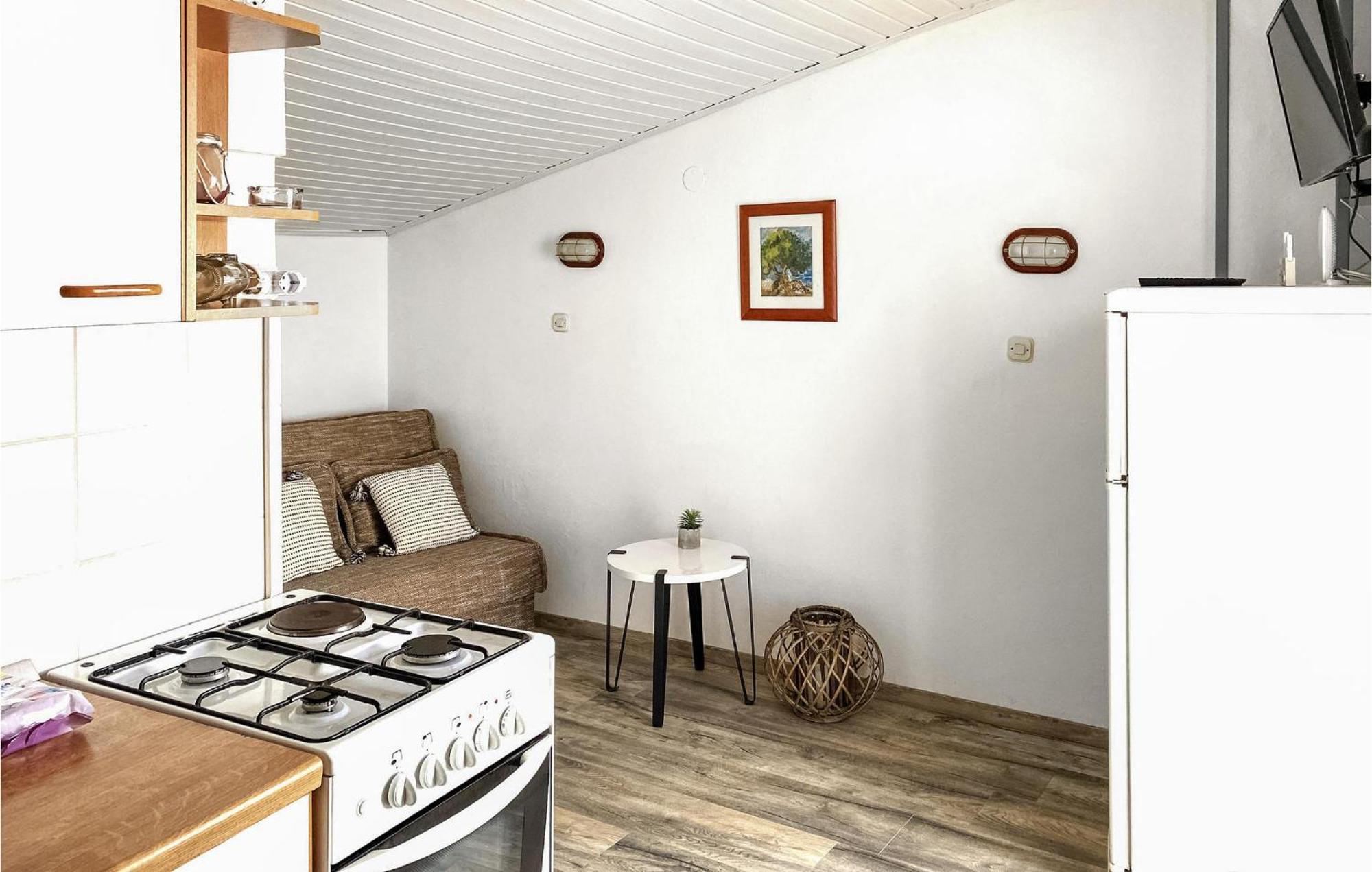 Stunning Home In Punat With Kitchen Stara Baska Bagian luar foto